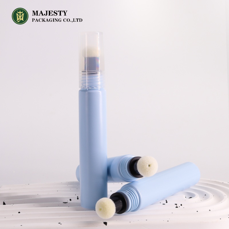 Пластиковые румяные 