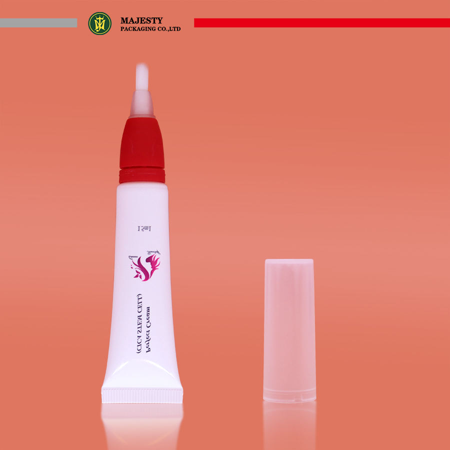 Мини-5 мл/10 мл/15 мл пластиковые упаковочные тюбики для бальзама для губ с кистью-аппликатором, пустые контейнеры для бальзама для губ