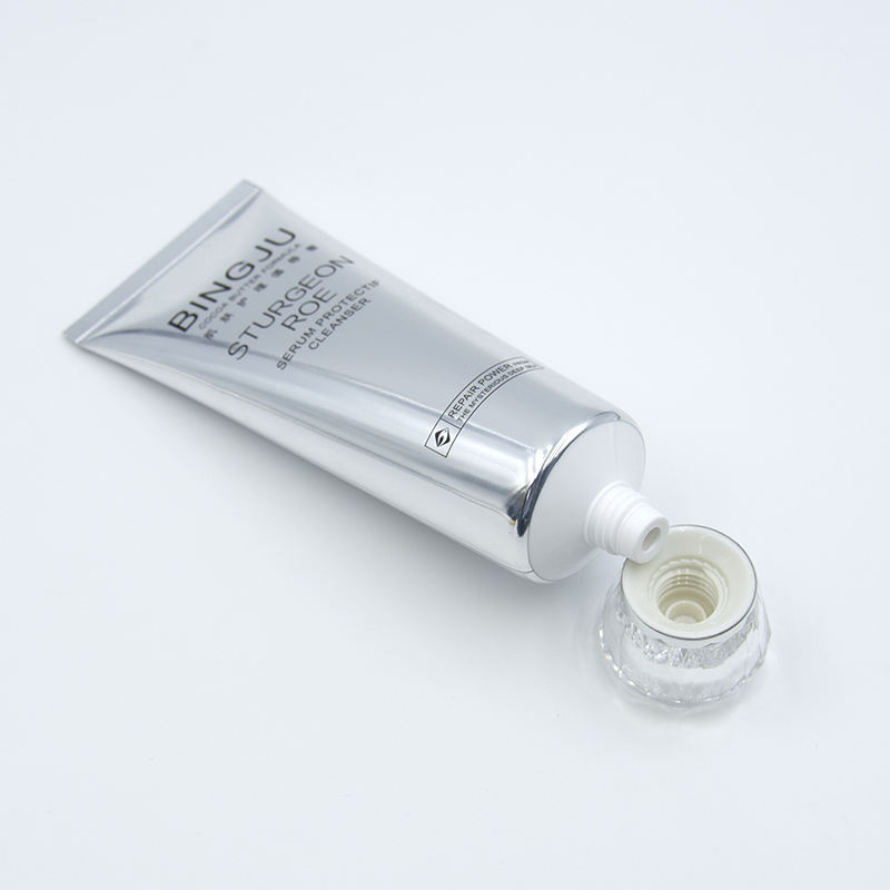 Custom120ML Печатные пустые мягкие полиэтиленовые пластиковые трубки Упаковка для горячего тиснения Обработка поверхности Упаковочные контейнеры для очищающего средства для лица