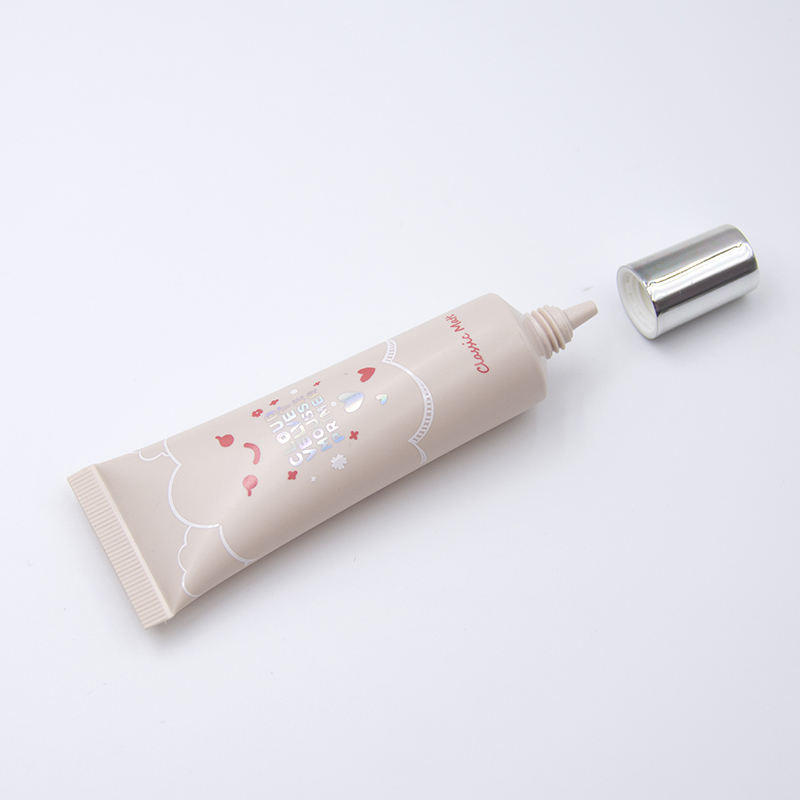 OEM15ML BB Foundation Liquid Cream Длинный наконечник сопла Винтовая крышка PE Косметическая упаковка для тюбиков Солнцезащитный крем для глаз с сжимаемой трубкой