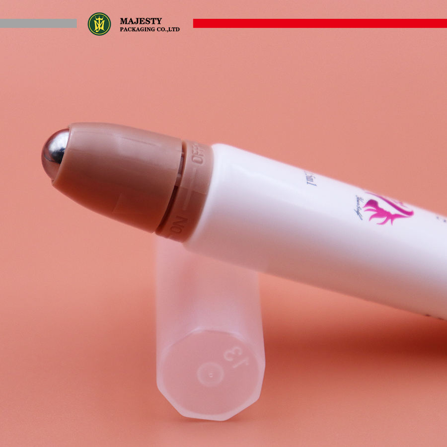 Тюбик-аппликатор с одним роликом и переключателем 5 мл/10 мл/15 мл Настраиваемая губная помада Блеск для губ Тюбик для бальзама для губ Пластиковая косметическая упаковка