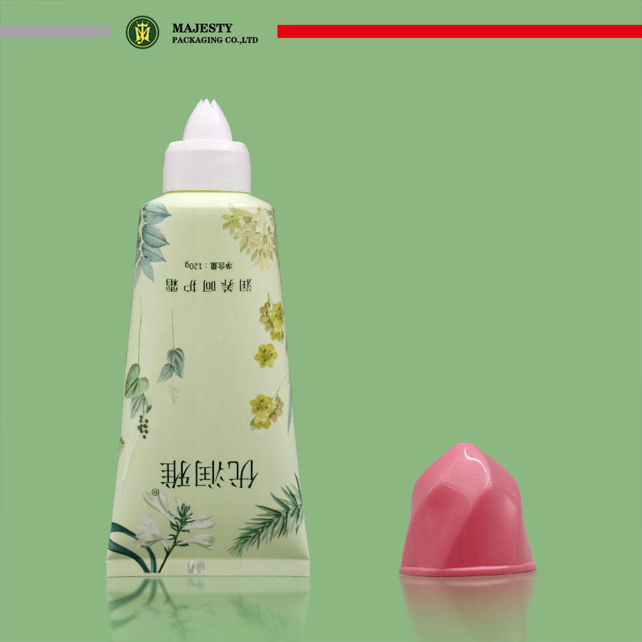 Настройка 120 г цветочного дизайна PE Squeez Tube милая пластиковая косметическая упаковка для крема для ручной формы цветов и помады