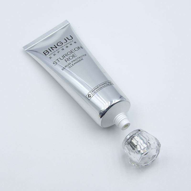 Custom120ML Печатные пустые мягкие полиэтиленовые пластиковые трубки Упаковка для горячего тиснения Обработка поверхности Упаковочные контейнеры для очищающего средства для лица