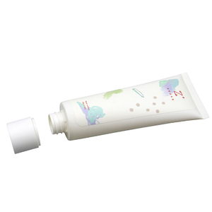 Индивидуальная мягкая пластиковая трубка для мытья лица и лосьона для упаковки крема для рук с закручивающейся верхней крышкой Индивидуальный дизайн