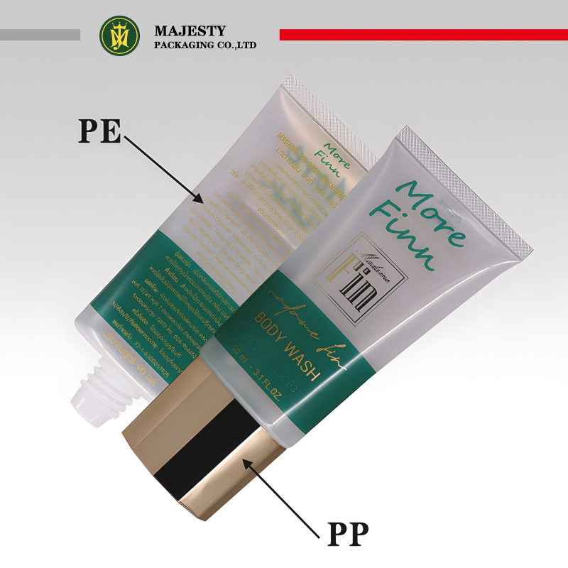 Трубка для очистки лица диаметром 40 мм.